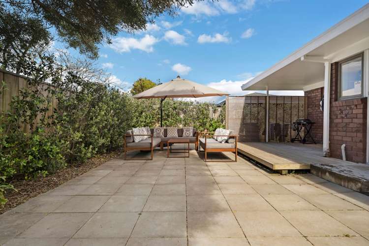 2/29 Vivian Wilson Drive Eastern Beach_28