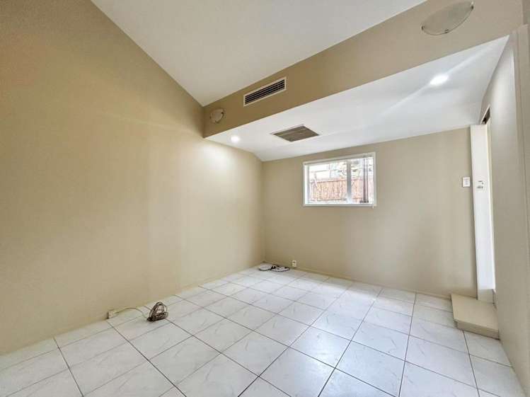 5 Ancona Lane Goodwood Heights_11