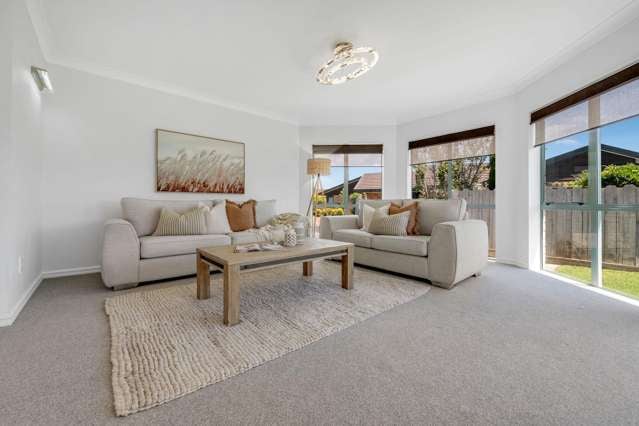 2/10 Simmental Crescent Somerville_1