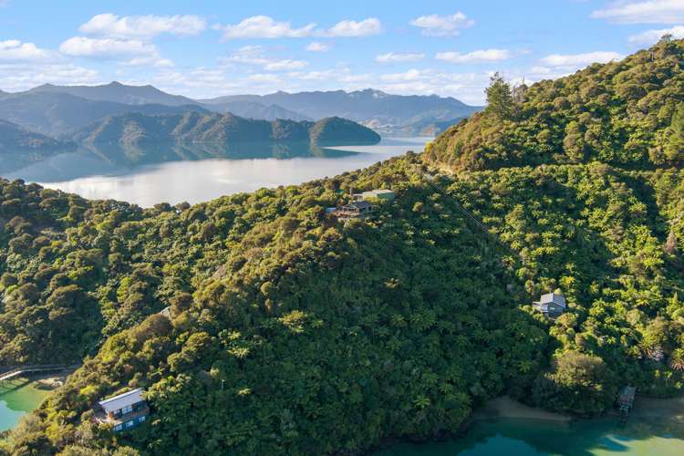 2067 Kenepuru Road Kenepuru Sound_23