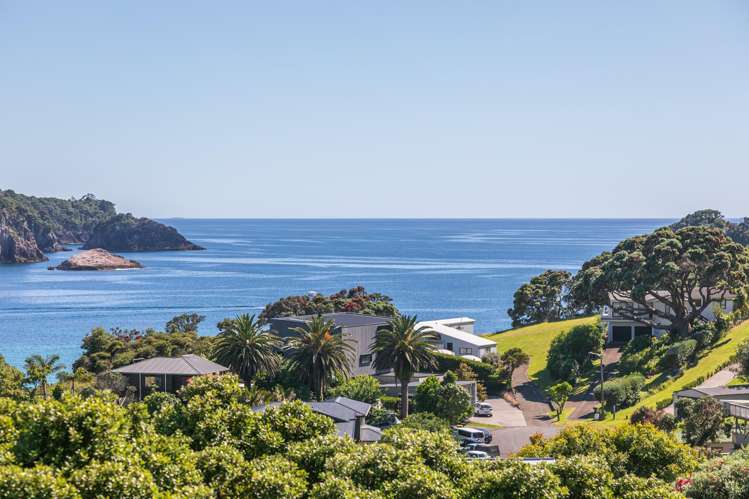 9 Christine Terrace Hahei_6