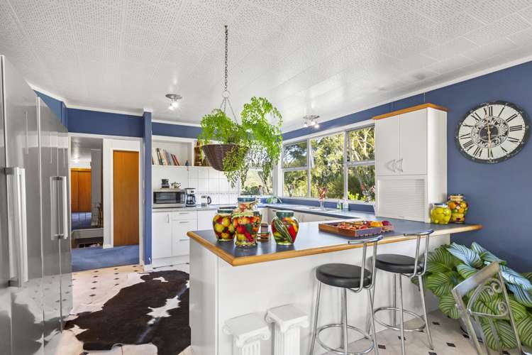 1213 Te Waitere Road Taharoa_24