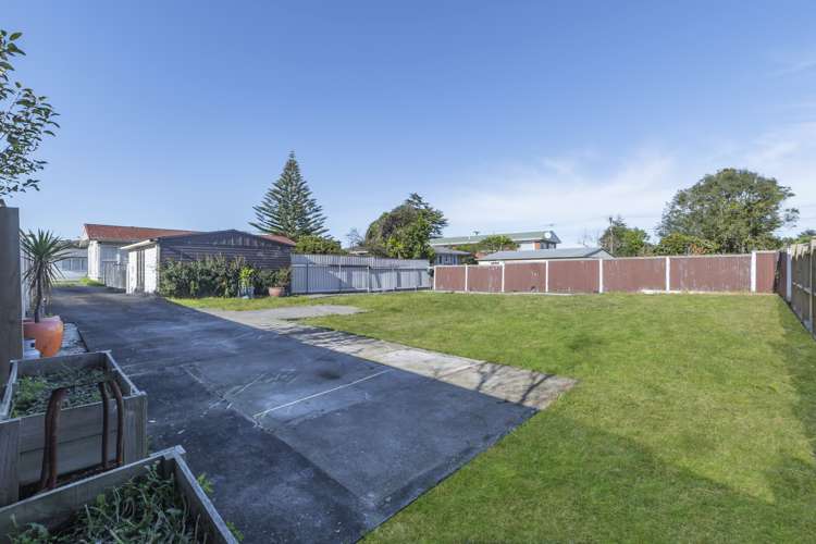 2/49 President Avenue Papakura_3