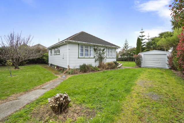 Opportunity awaits - renovate or develop