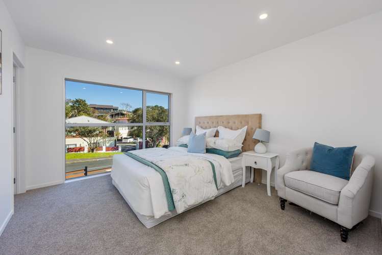 7 Sunrise Avenue Murrays Bay_19