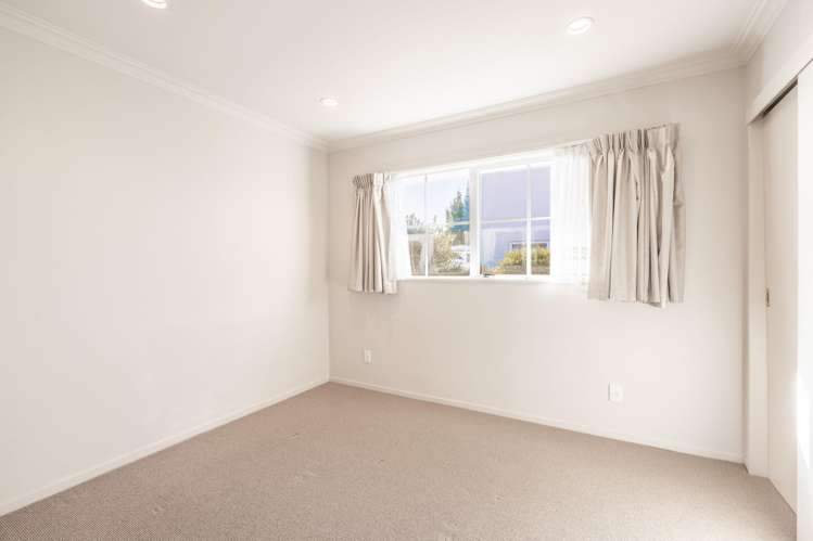 18 Robertson Street Glenholme_14