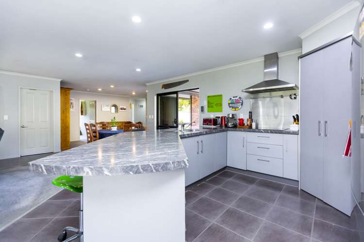 1845 State Highway 2 Kaitoke_10