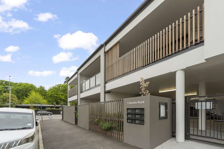 GO2/1 Hewitts Road Merivale_15