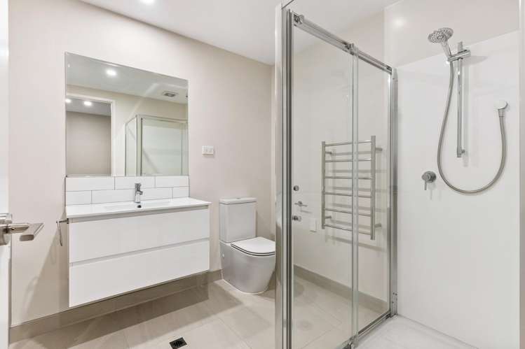 7B Range View Road Mount Albert_7