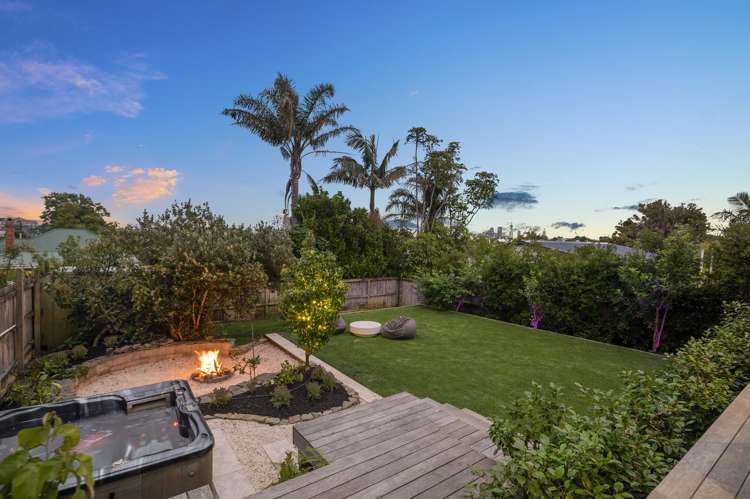 11 Ewen Alison Avenue Devonport_11