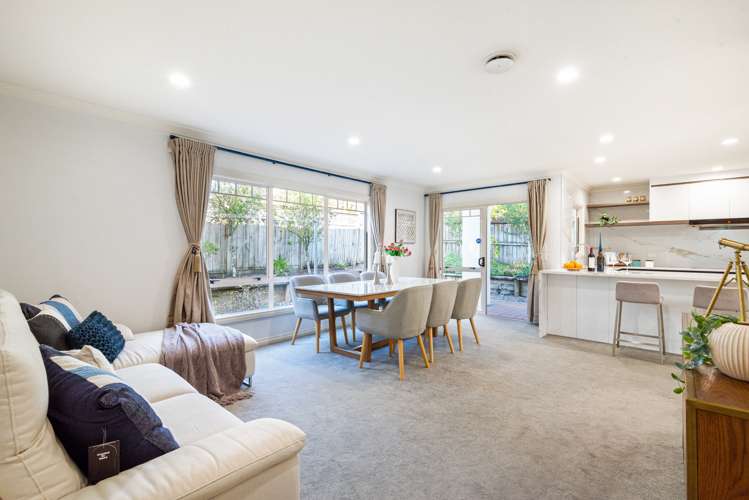 16 Oakway Drive Schnapper Rock_9