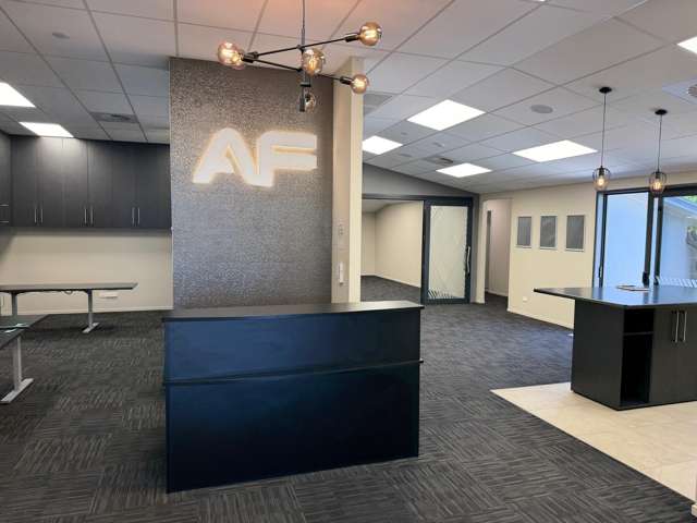 Part/19 Clarence Street Hamilton Central_3