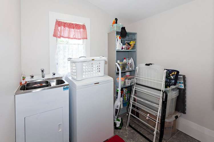 56 Stamford Park Road Mount Roskill_17