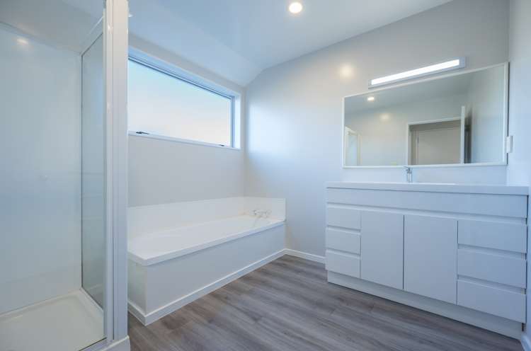 24 Kingsford Drive Stoke_10