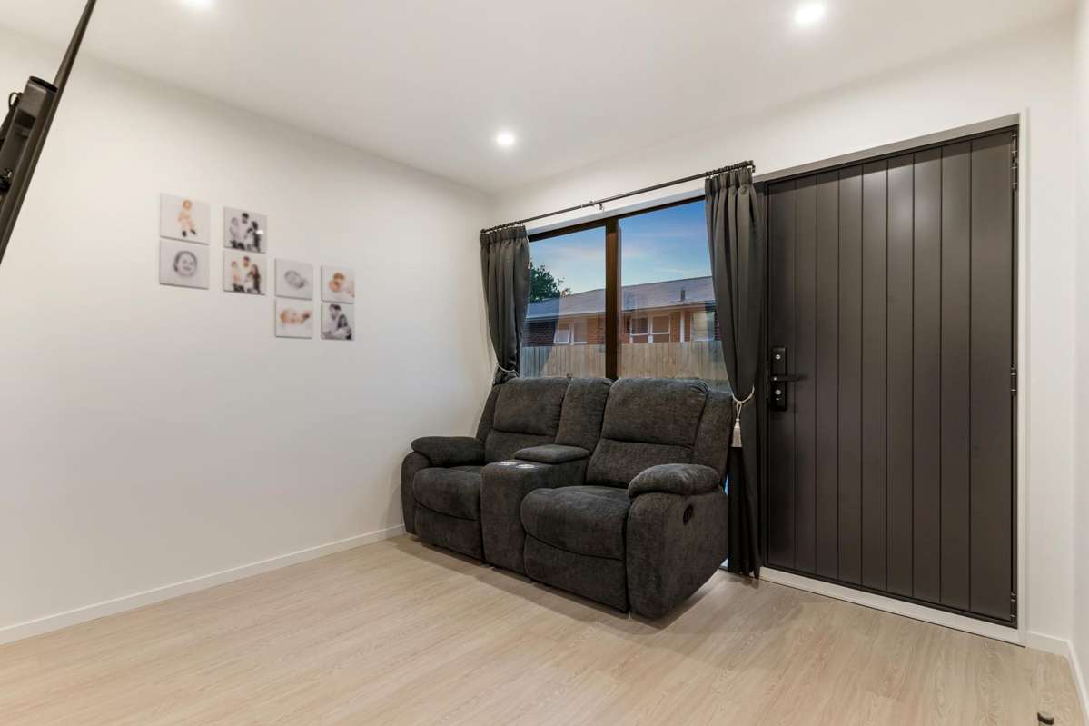 4/149 Tirimoana Road_2