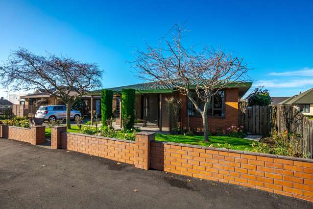 Home Sweet Home - Easy Living in a Prime Location