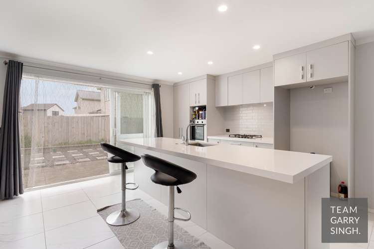 8 Flight Place Takanini_7