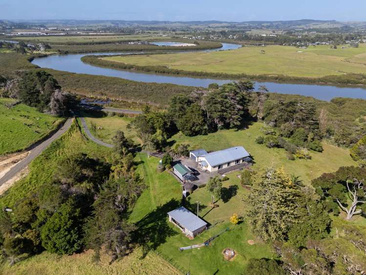 174 Kaipara Coast Highway Helensville_23