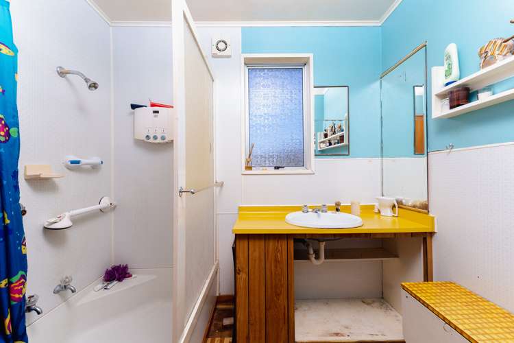 19 Connor Place Taieri Mouth_7