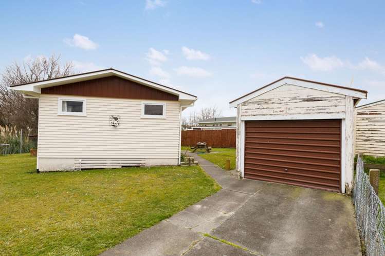 6 Raymond Street Bunnythorpe_14