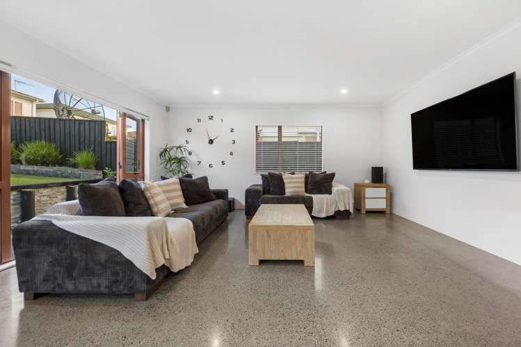 29 Baverstock Road Flat Bush_17