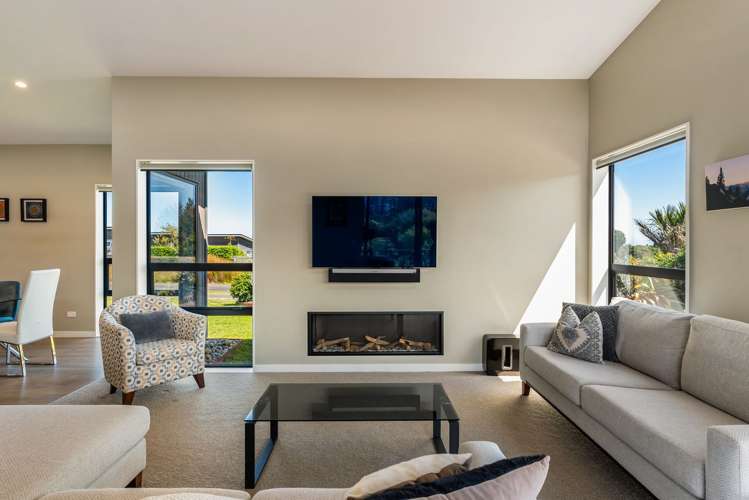 15 Te Heke Place Waikanae_11