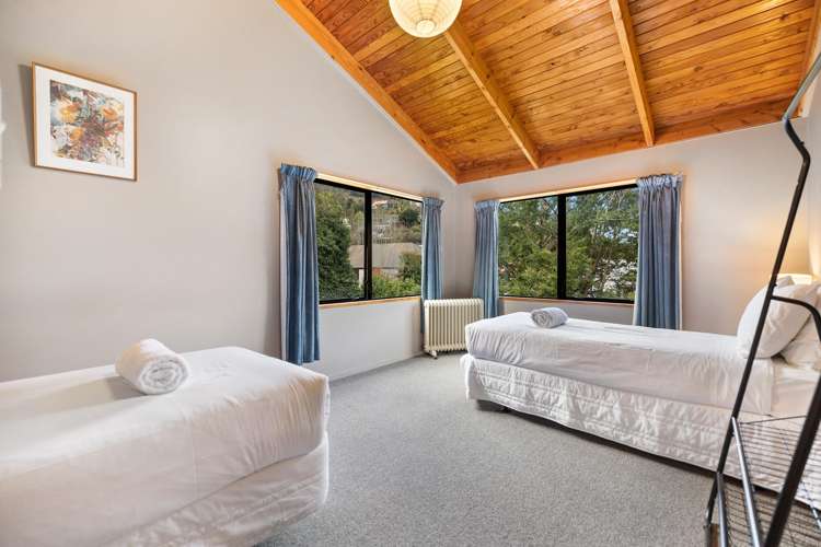 12a Arawata Terrace Fernhill/Sunshine Bay_13