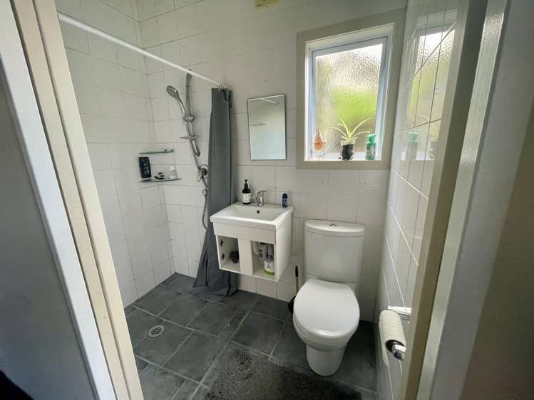 11 Dunrobbin Place Gate Pa_14