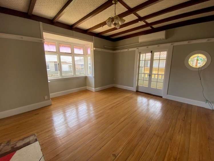 406A Avenue Road West 10482_1