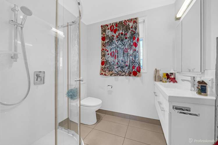 41 Landon Avenue Mangere East_9
