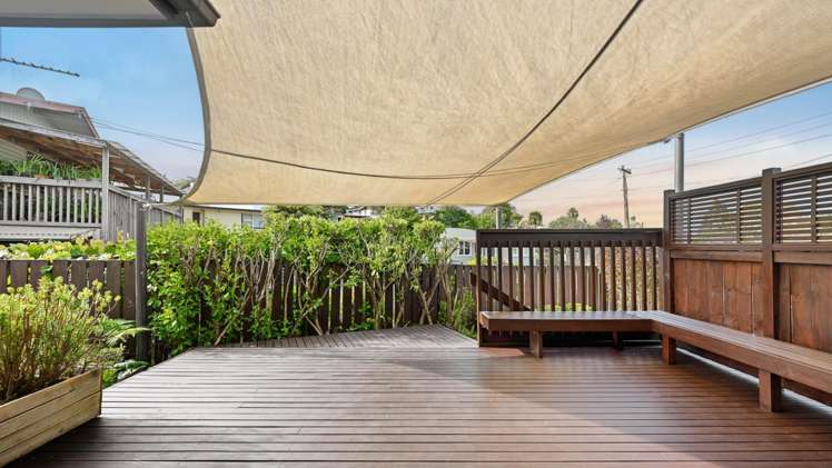 27 Manapouri Place Glenview_15