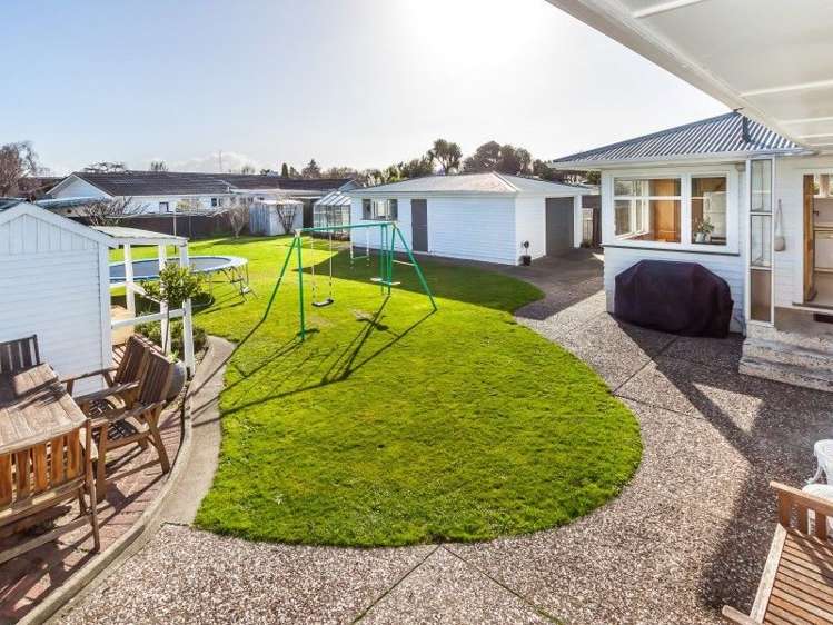 9 Belvedere Crescent Takaro_20