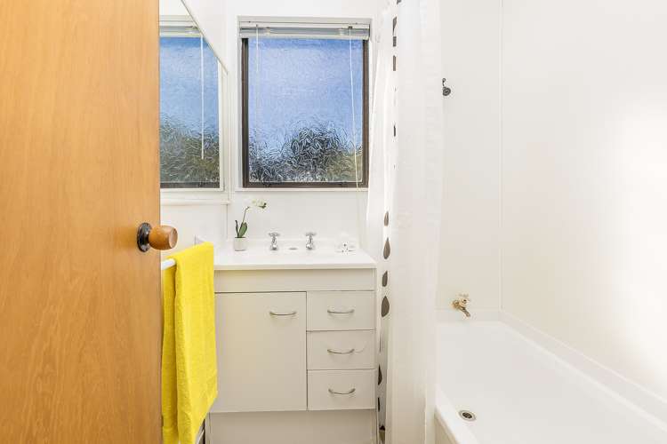 101 Beazley Avenue Paparangi_9