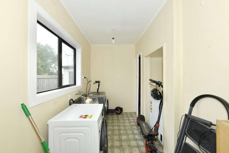 2 Caudron Road Wigram_11