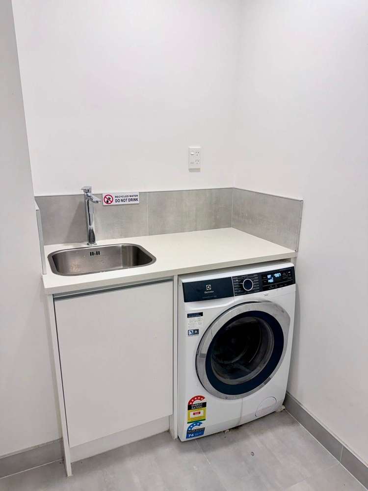 10 Glenfield Road Birkenhead_16
