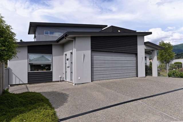 2 Lucy Murcott Place Stoke_1