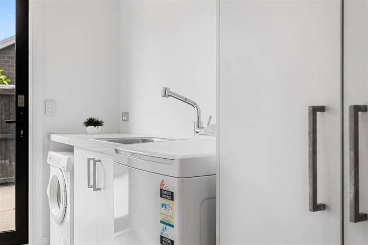 7 Shepherd Avenue West Melton_21