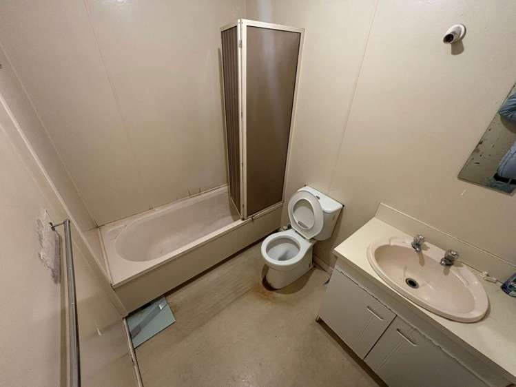 Room 7 28 Court Crescent Panmure_9