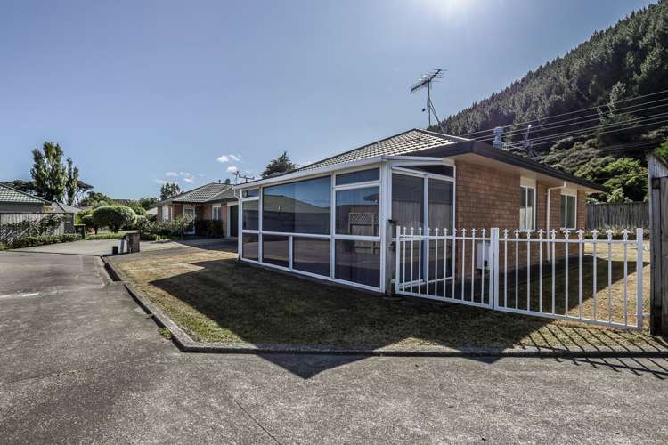 17b Villa Grove Paraparaumu_17