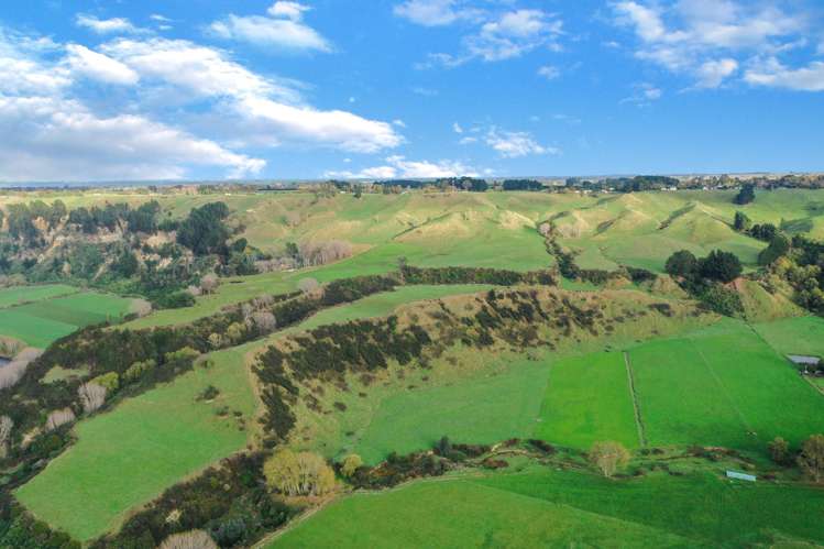 2732 Kimbolton Road Kimbolton_22