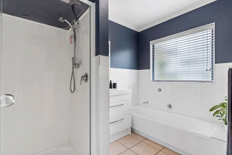 8 Toomer Place Beachlands_17