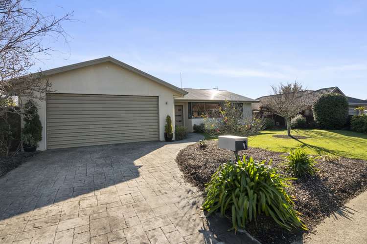 9 Maple Crescent Richmond_0