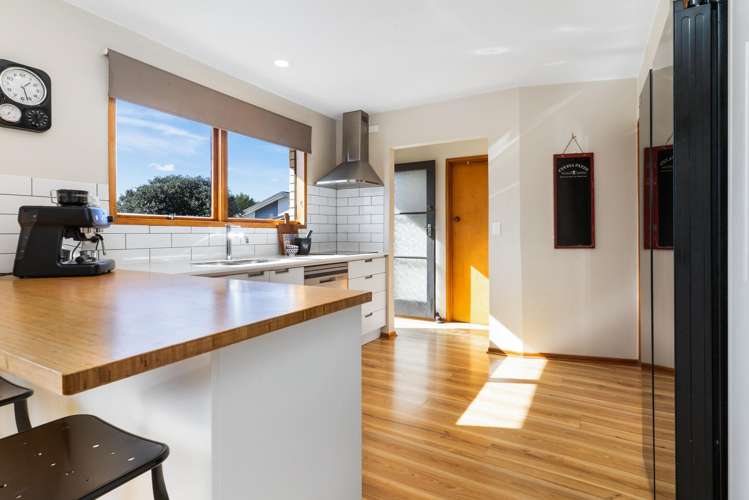 30b Bassett Street Burwood_2