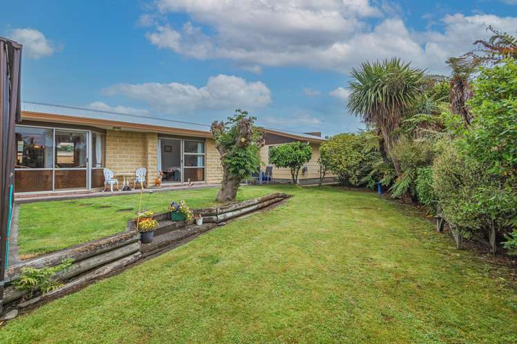 16 Suffolk Crescent Feilding_21