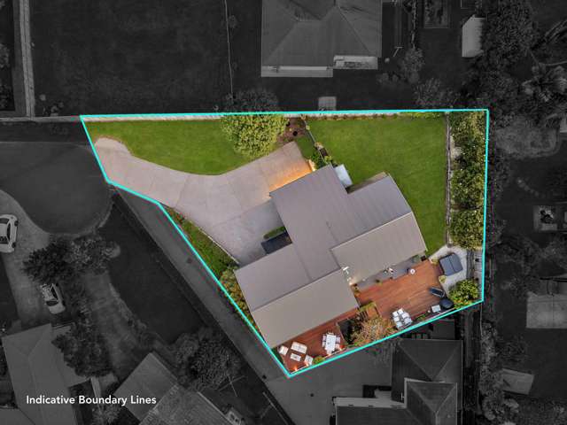 Spectacular Views On 1,236m2 - Owners downsizing