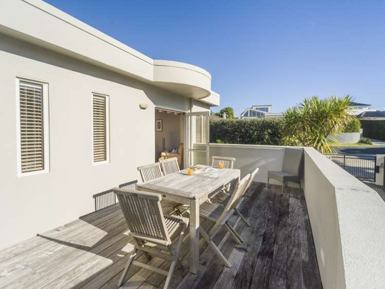 31 Churchill Road Murrays Bay_8