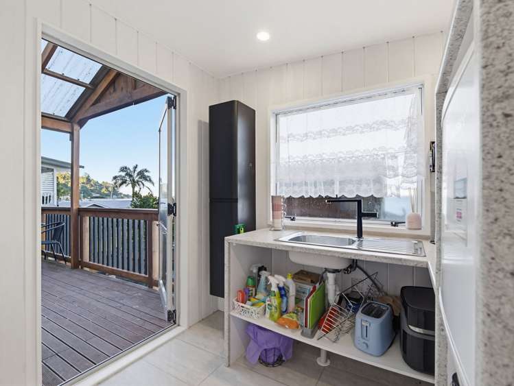 882 Thames Coast SH25 RD5 Te Mata_23