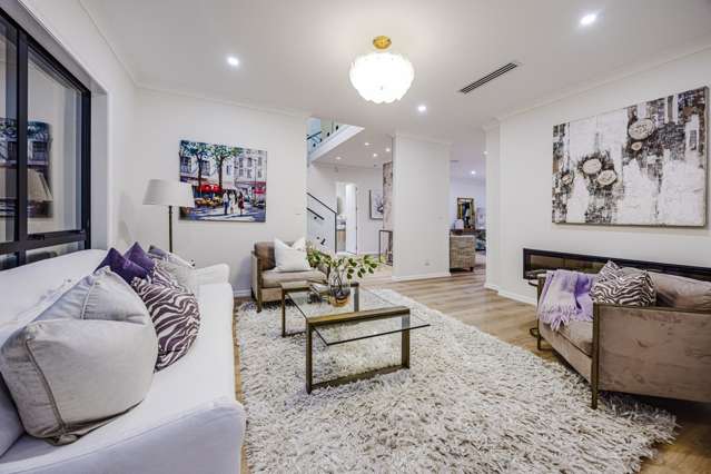 17 Ballyalton Crescent Flat Bush_4