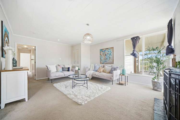 28 Gossamer Drive Pakuranga Heights_15