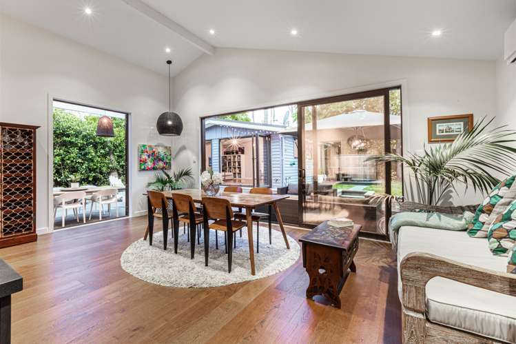 20 Wicklow Road Narrow Neck_5